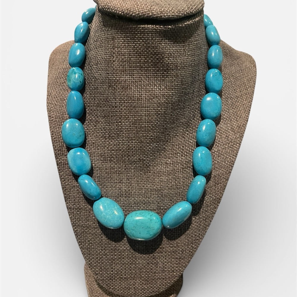 Vintage Elegant Turquoise Beaded Necklace